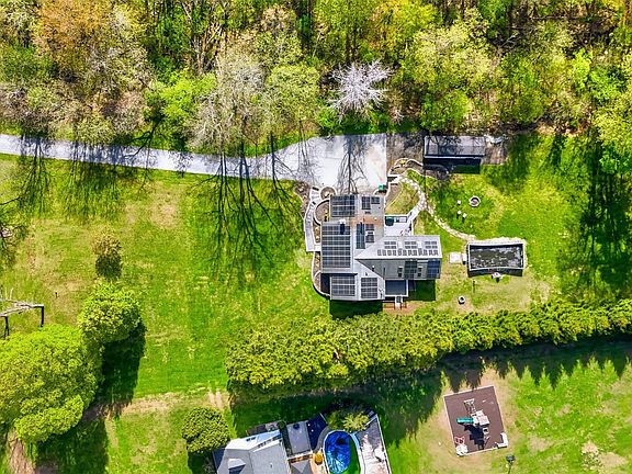 5th image of 65 Judson Road