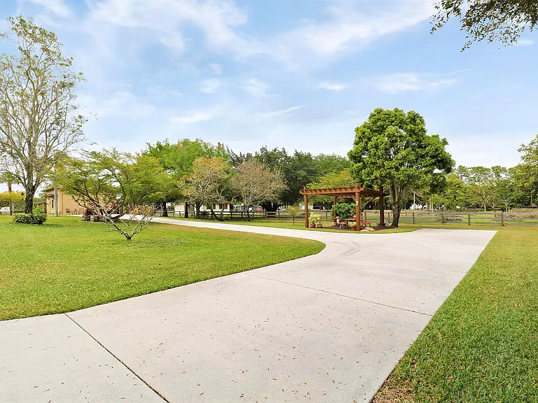 10735 Lantana Rd — Photo 39