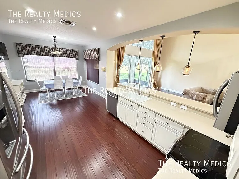 1565 The Oaks Blvd — Photo 11