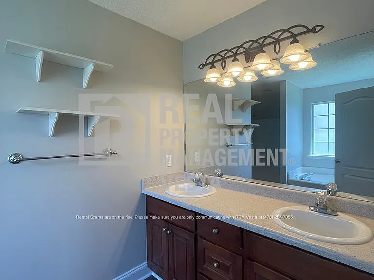 313 Canterfield Dr — Photo 10