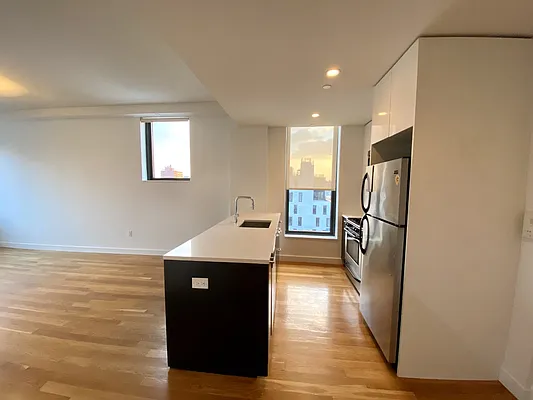 Rented by FirstService Realty (legacy) | media 40