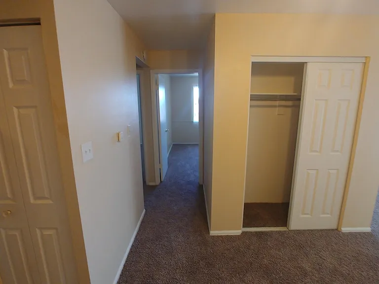 Bruin Manor (TS) — Photo 21