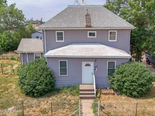 115 2nd St NE, Belfield, ND 58622