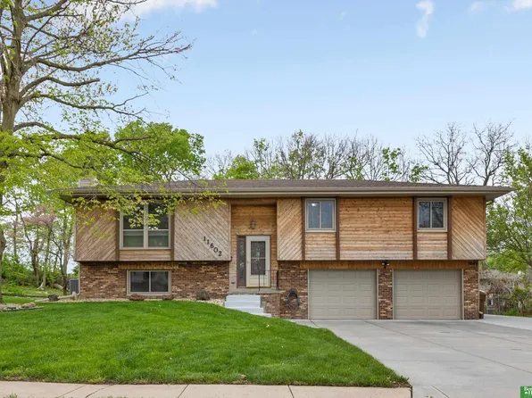 11602 S 39th St, Bellevue, NE 68123
