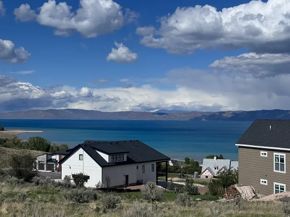 291 W Persimmon Dr, Garden City, UT 84028