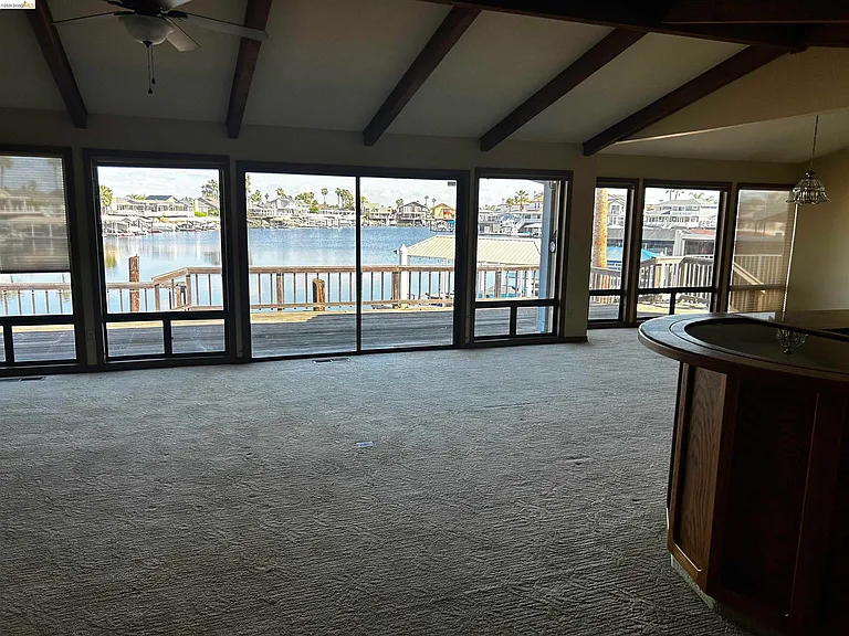 5593 Drakes Dr — Photo 4