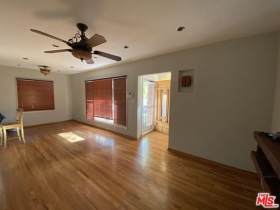 3rd image of 3962 Tivoli Ave