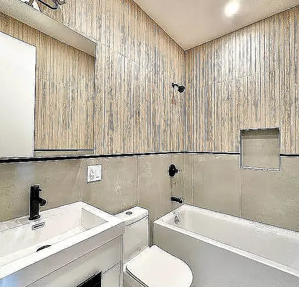512 Onderdonk Ave #3R — Photo 7