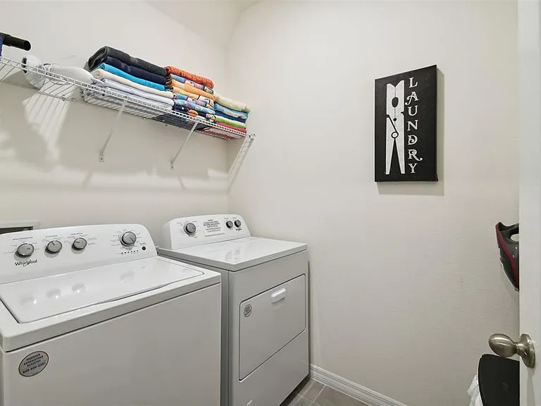 7704 Oakmoss Loop — Photo 42