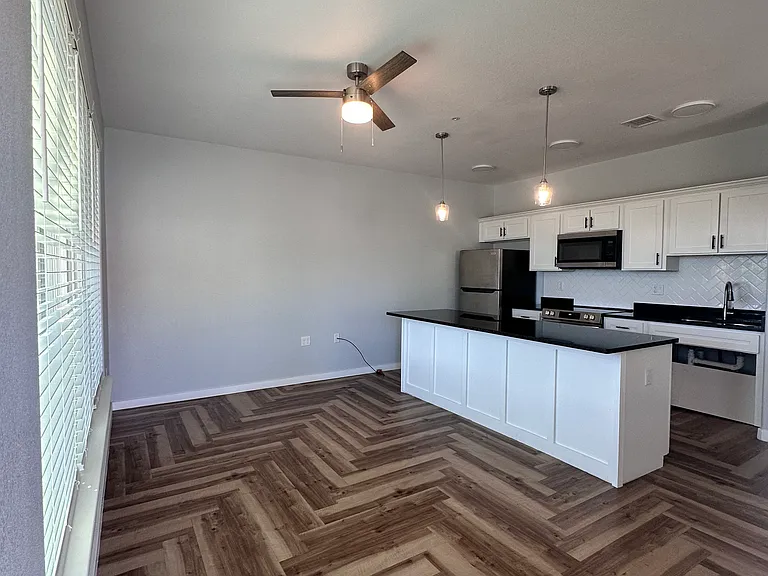 1255 N Cotton St #203 — Photo 1