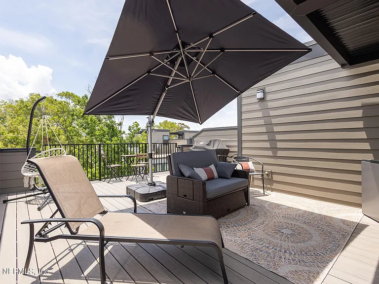 1624 Piazza Pl — Photo 33