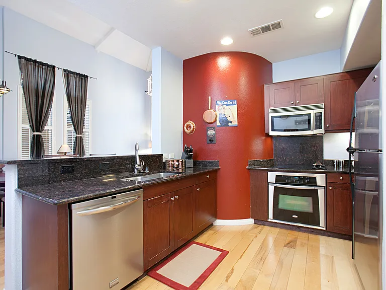 3950 Ohio St #509 — Photo 27