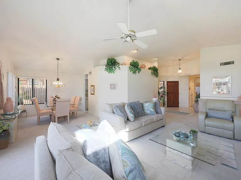 9445 W Taro Ln — Photo 8