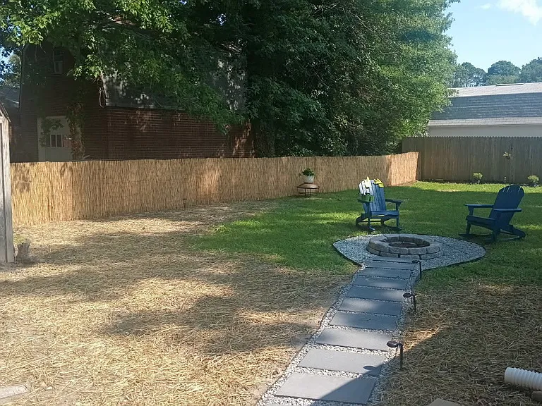 424 Elmont Rd — Photo 2