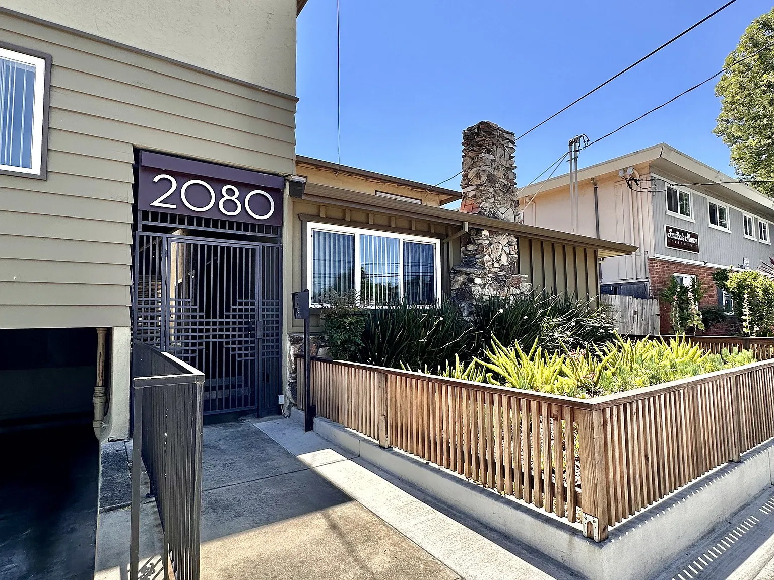 2080 Fruitdale Ave — Photo 1