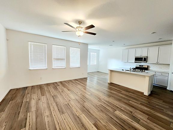 2nd image of 1414 Mesquite Ln