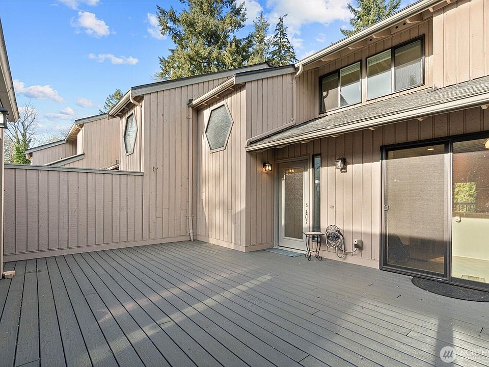 1st image of 2944 Kennewick Place NE