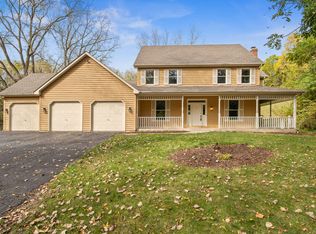 41W230 Sylvan Dr, Elburn, IL 60119