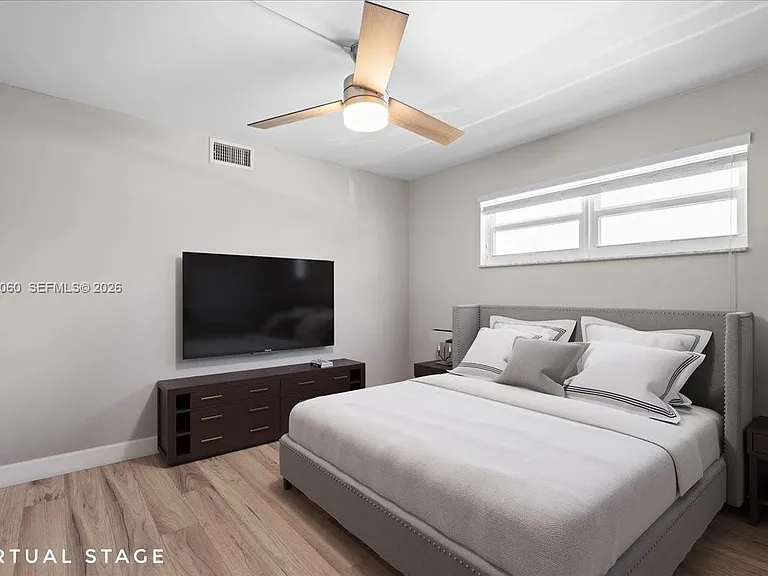 811 S Hollybrook Dr #208 — Photo 26