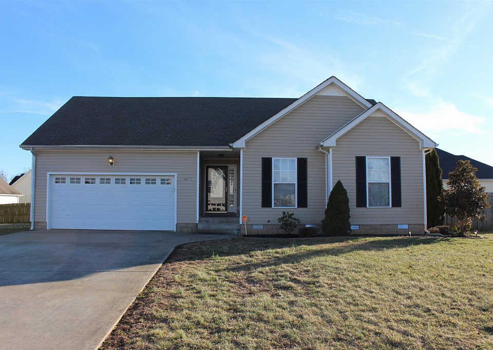 1st image of 3681 Aurora Dr