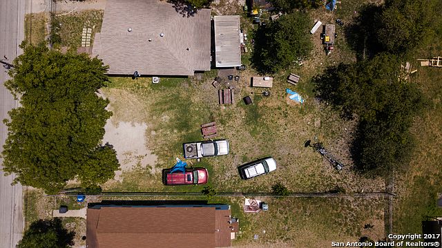 2nd image of 714 Sherman