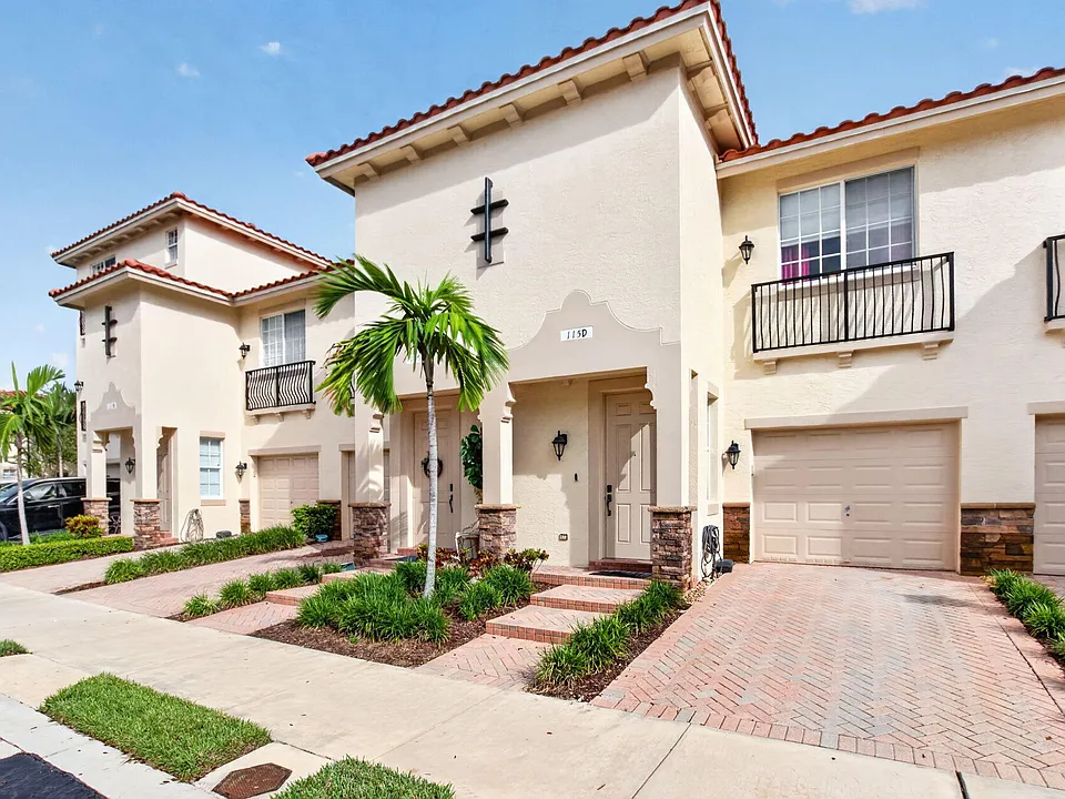 115 S Longport Cir #D