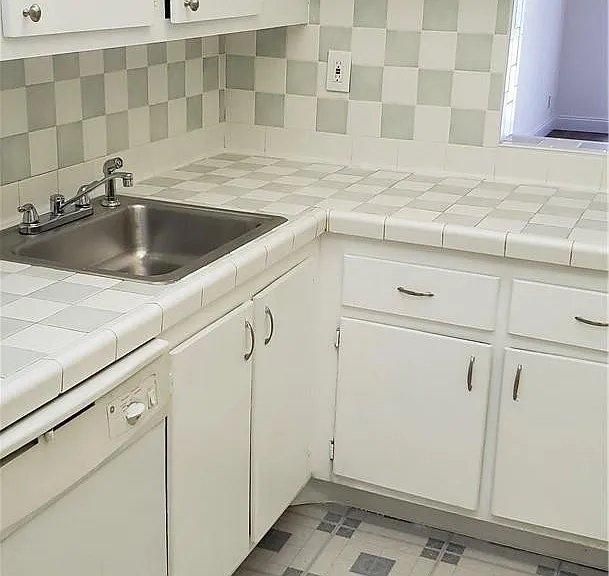 7900 Fairview Dr #206 — Photo 5