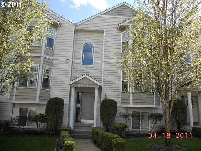 2nd image of 16407 NE 20th St
