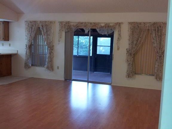 4th image of 1784 Country Club Dr