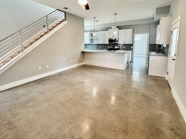 6911 Meador Ave — Photo 6