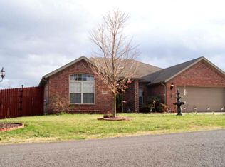 19 Doon Cir, Bella Vista, AR 72715