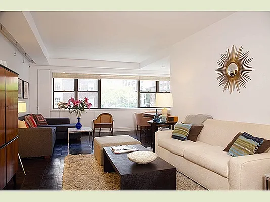 Sold by Stribling | media 3