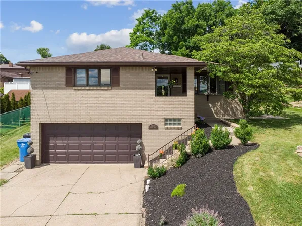 13301 Sylvia Dr, North Huntingdon, PA 15642