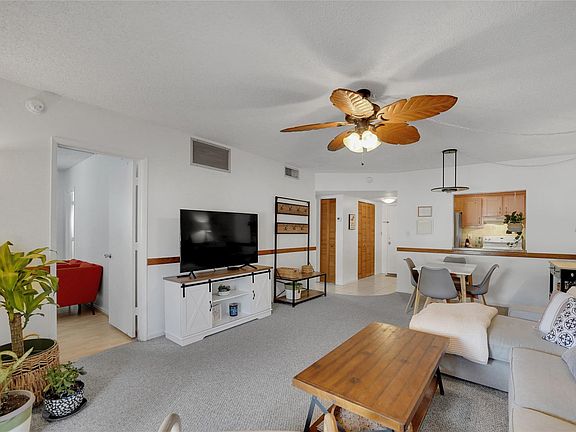 5th image of 257 S Cypress Road #401