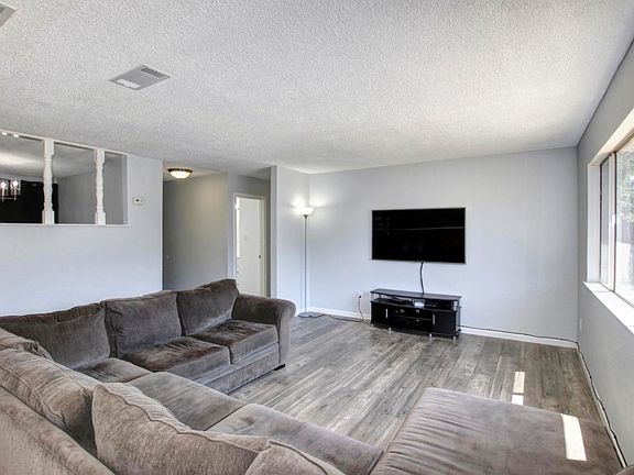 4th image of 6816 Somersworth Dr