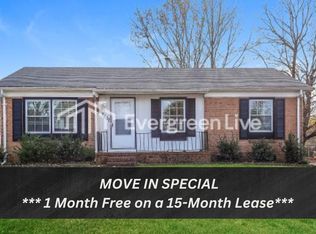 2407 Phoenix Dr, Greensboro, NC 27406