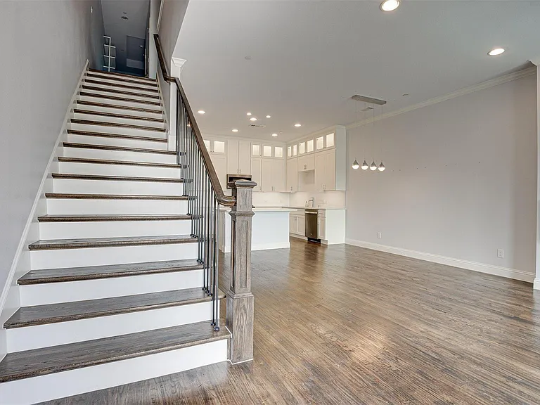 8447 Jacobs St — Photo 2
