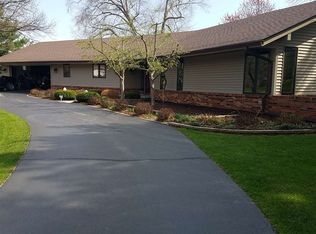 6301 Bradford Rd, Cherry Valley, IL 61016