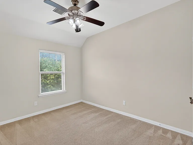 4221 Blackjack Oak Dr — Photo 16