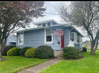 411 Rainey Ave, Grove City, PA 16127
