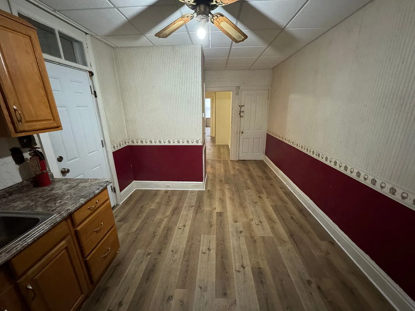 Spacious One Bedroom on First Floor — Photo 3
