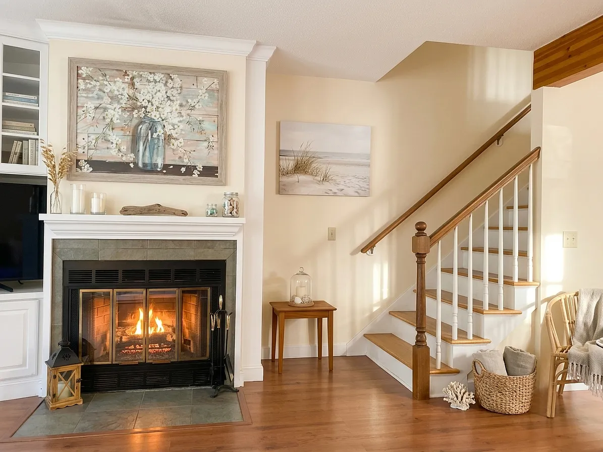 2 bed, 1.5 bath, 1168 sqft, $2,500 — Photo 2