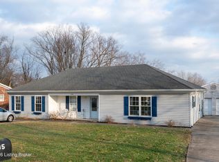 6504 Missionary Ridge Dr, Pewee Valley, KY 40056