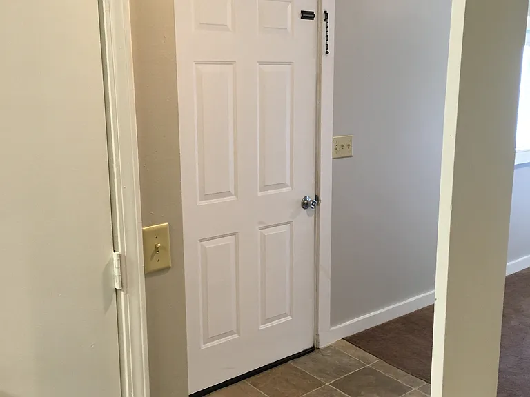810 N Madison St #1 — Photo 5