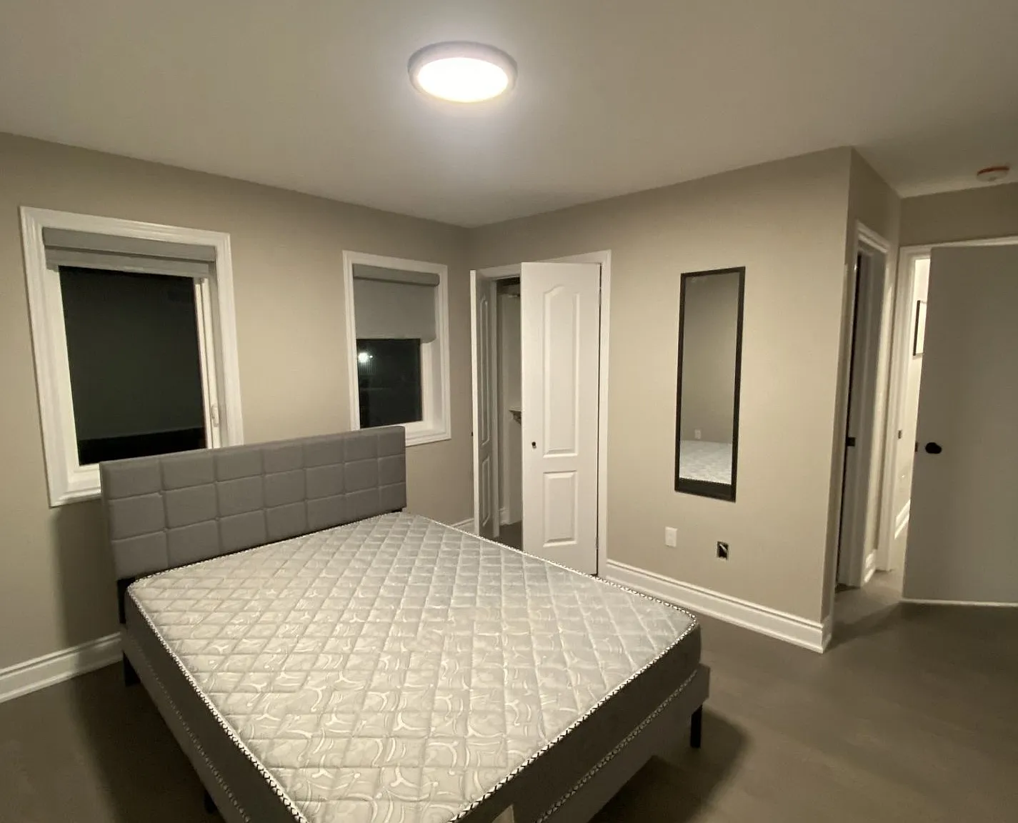 4 bed, $900 — Photo 2