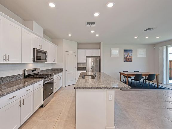 3rd image of 1001 Whisper Ridge Dr