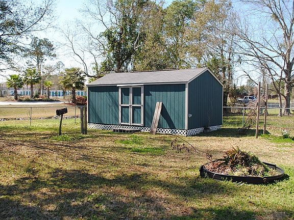 4th image of 628 Orchard Dr