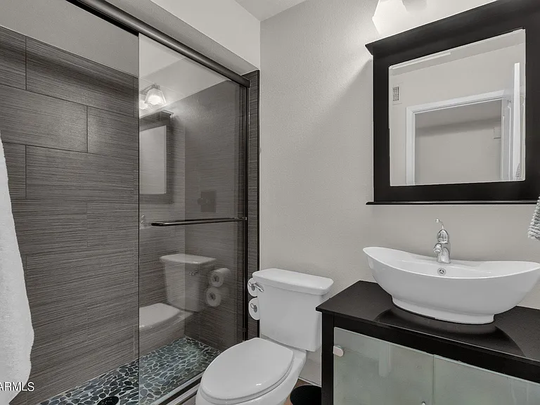 4611 E Desert Dr — Photo 29