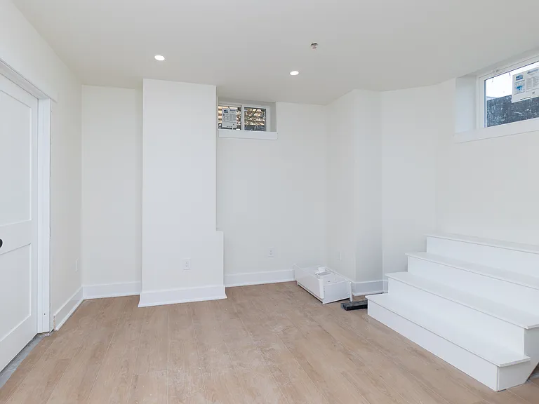 219 Trenton St #1 — Photo 7