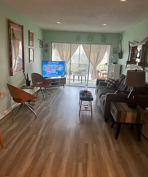 5 High Point Cir W #9 — Photo 5